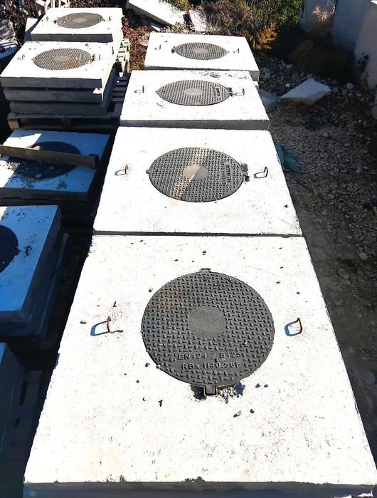 Capace camin diferite marimi cu rama de fonta de 12.5 -25 si 40 Tone