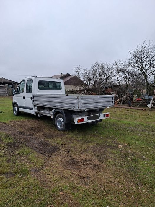Vand Renault Master Doka 4400 euro,motor 2.5 Dci ,6 trepte ,dimensiuni