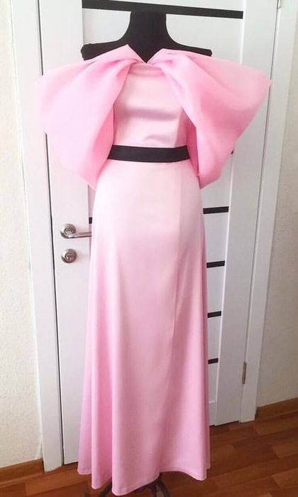 Сдам в аренду платье