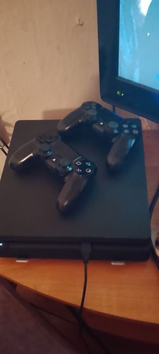 Sony PlayStation 4 Slim 1Tb