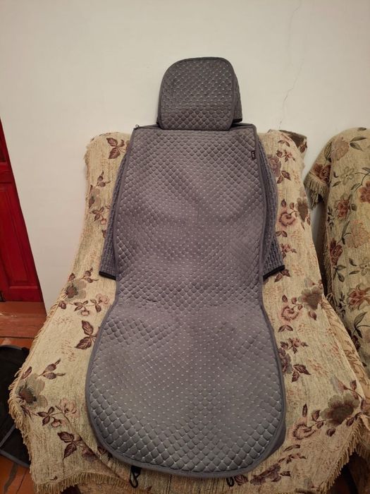 Продам чехол на автомобильное сиденье