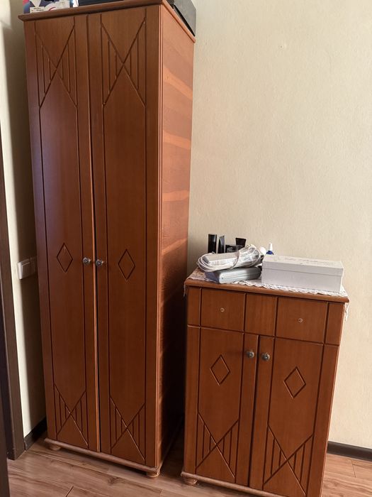 Продам шкаф в прихожую