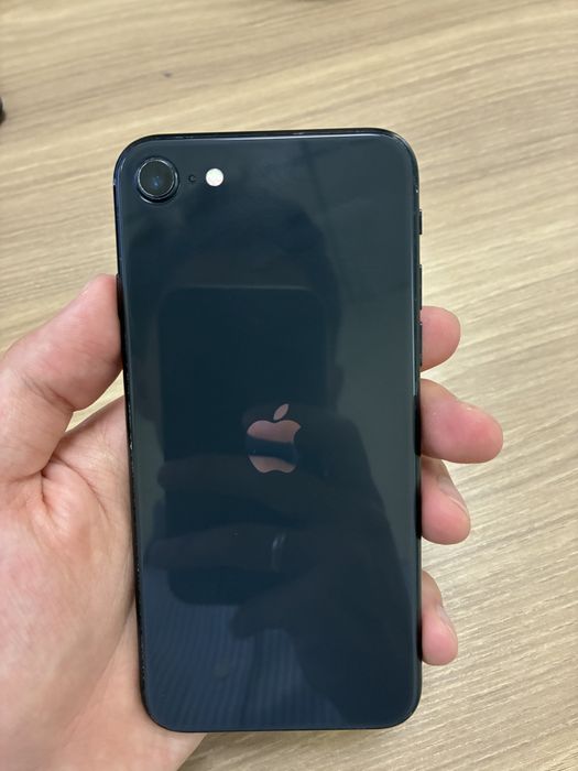 iPhone SE 2, черный, 64гб