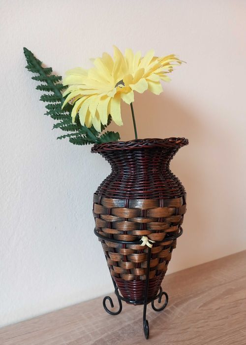 Нова декоративна ваза