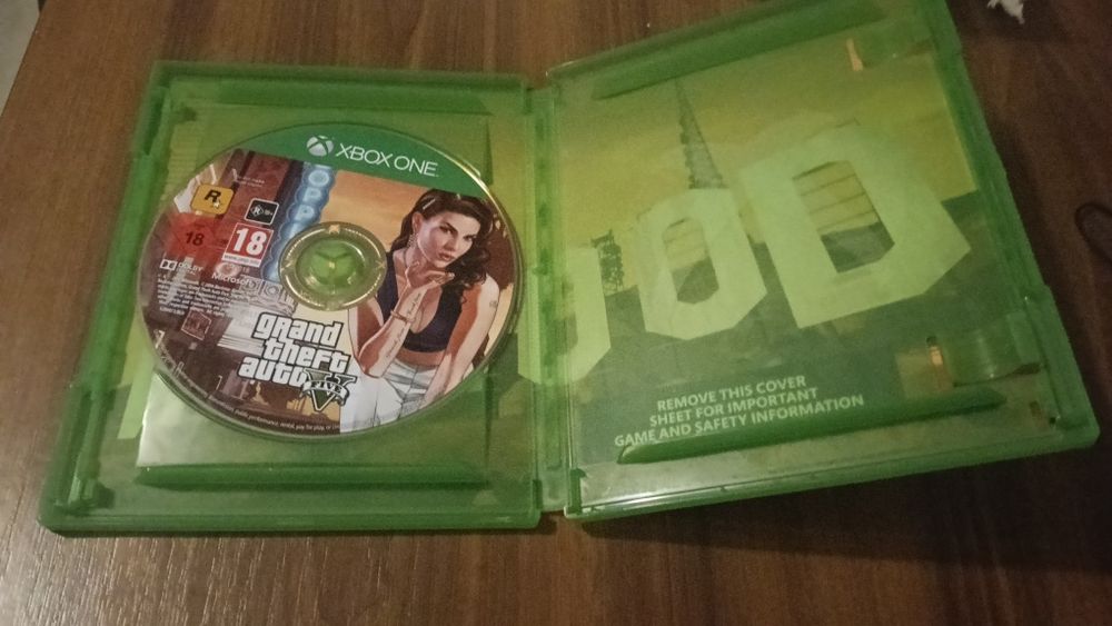 Vând joc GTA V Xbox one series s/x