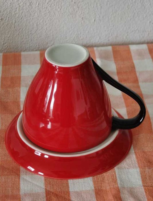 Чаша за чай  с чинийка