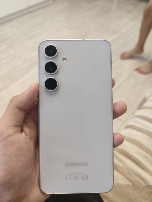 samsung s24fe 256gb