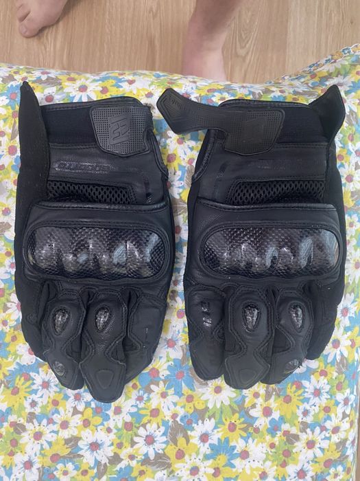 Vand manusi Bogotto Flint