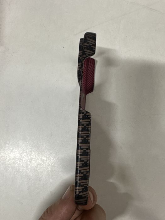 Чехол новый на Iphone 17 Pro