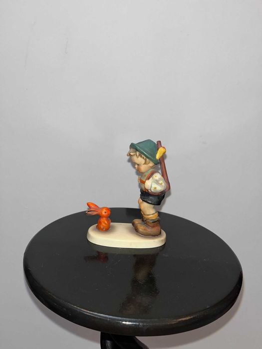 Bibelou statueta figurina bibelouri W Germania Goebel Hummel marcat ieftin