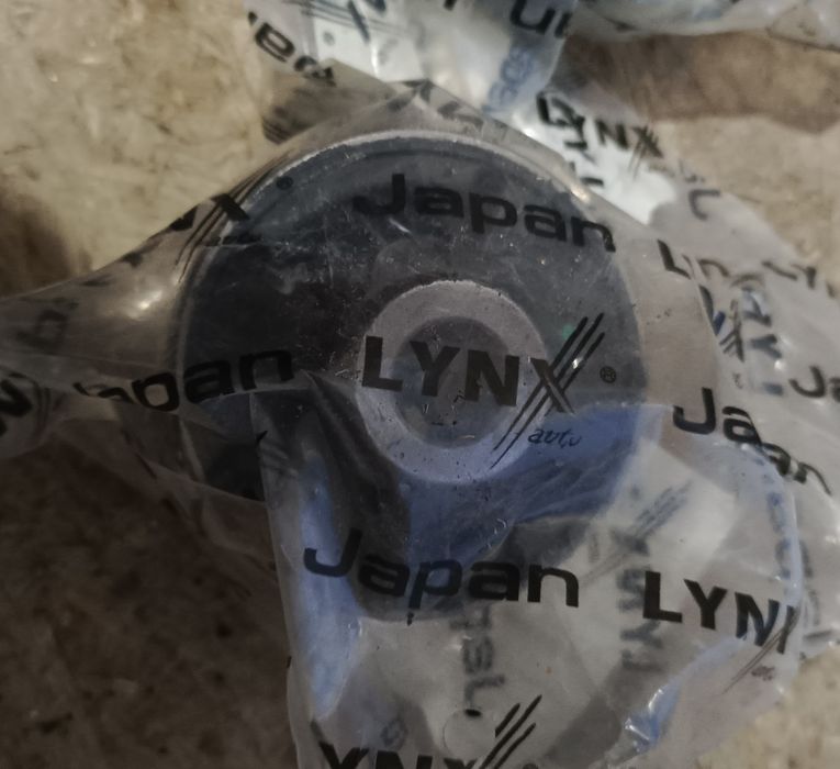 Суппорт правого колеса