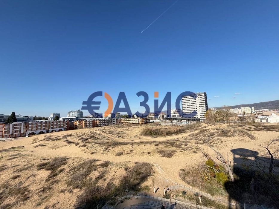 Продава се Тристаен апартамент в к.к. Слънчев бряг - 90 кв.м за 1026 €/кв.м - Снимка #3