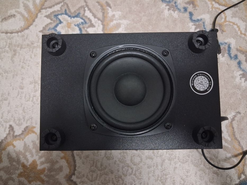 Компьютерные колонки Microlab M-105