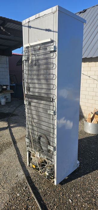 Продам холодильник Бирюса
