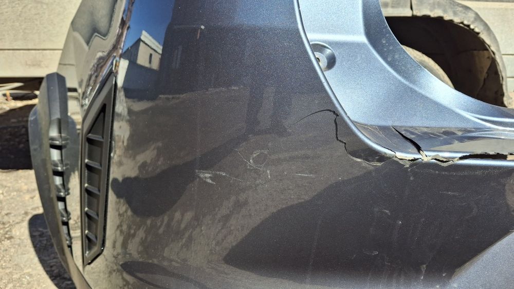 Продам бампер задний