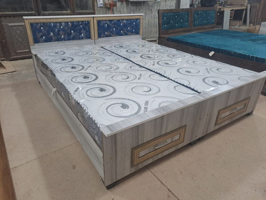 1 kishilik divanlar 590 000 dan boshlanadi