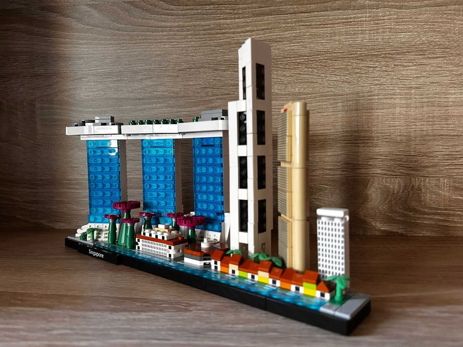 LEGO Architecture Singapore 21057, 827 piese