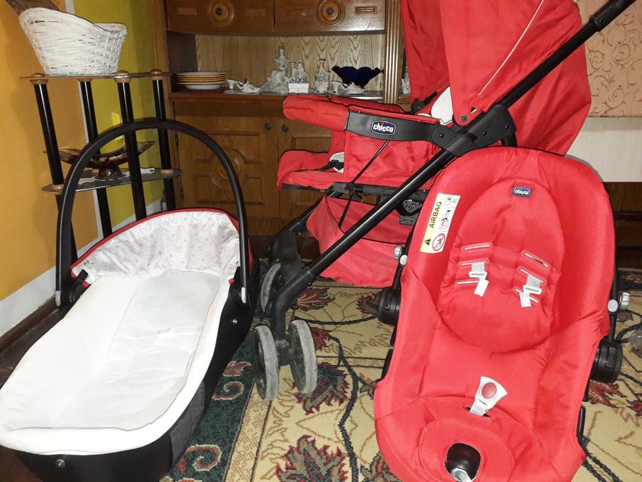 Se vând urmatoarele