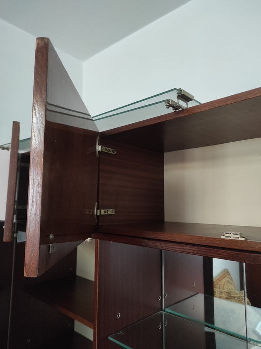 Продам советские сервант и комод