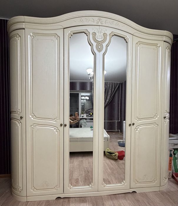 Двуспальный гарнитур