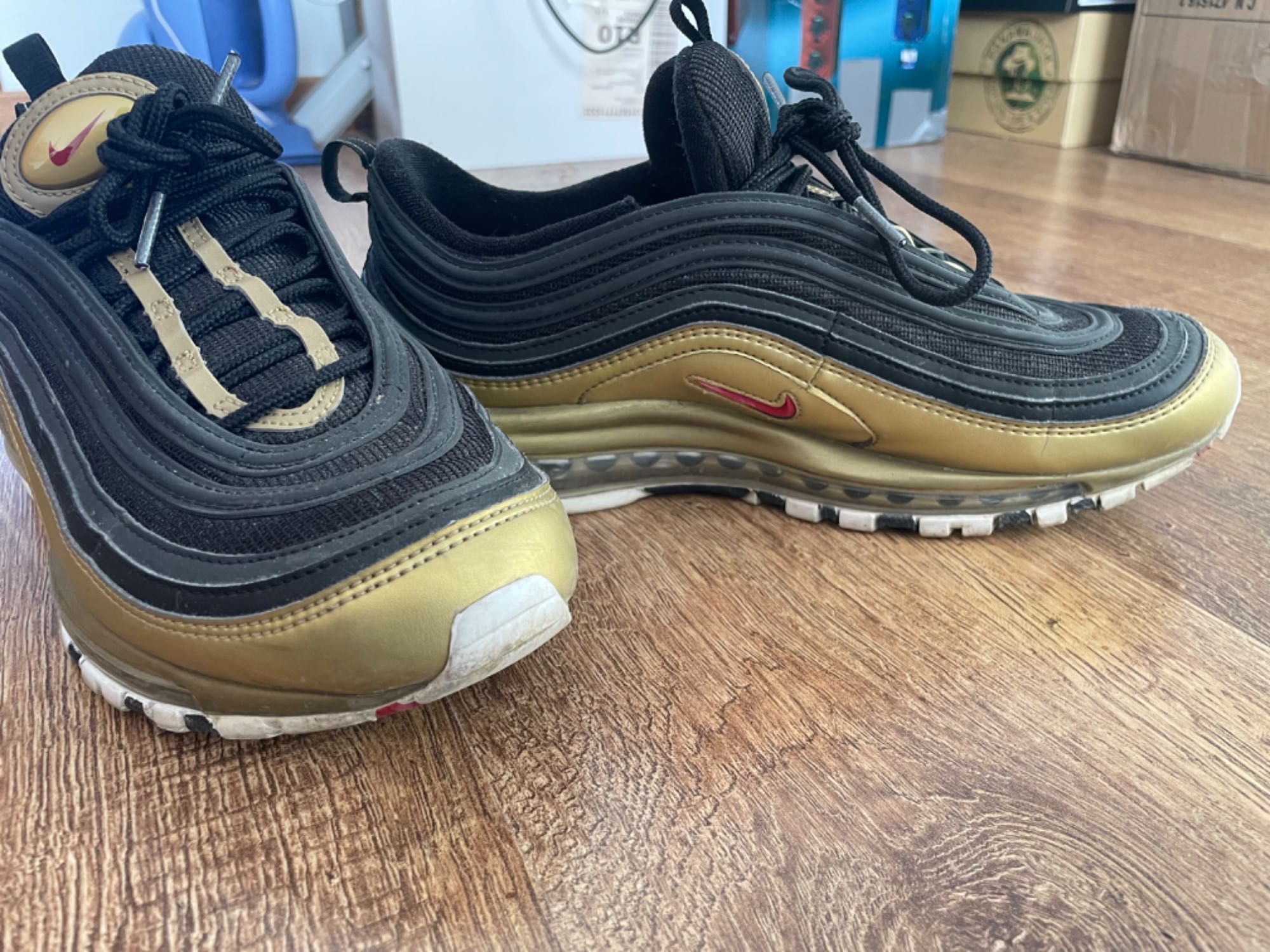 Nike sales 97 qs