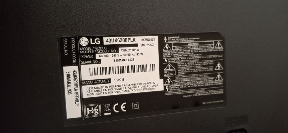 Urgent vând LG 43UK62 Smart TV 4K – ecran spart, funcțional