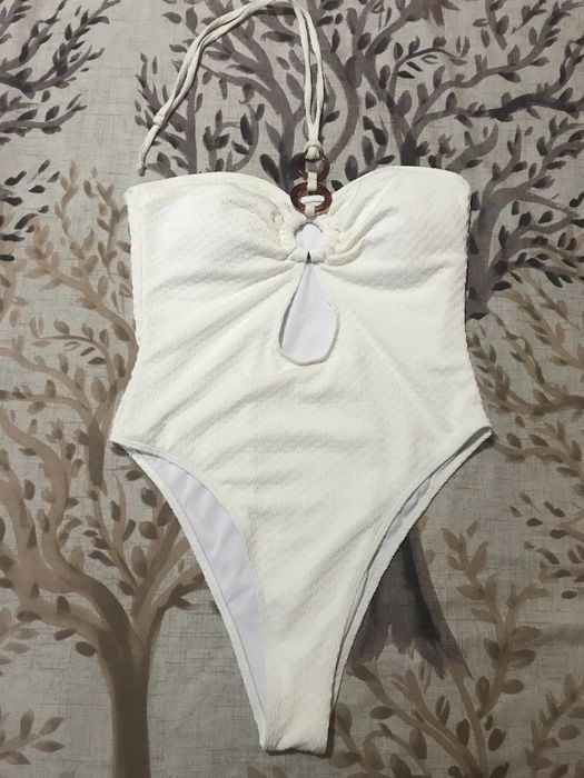 Нов бански М размер