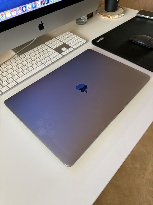 Mac book pro 16 / i7 /512 gb