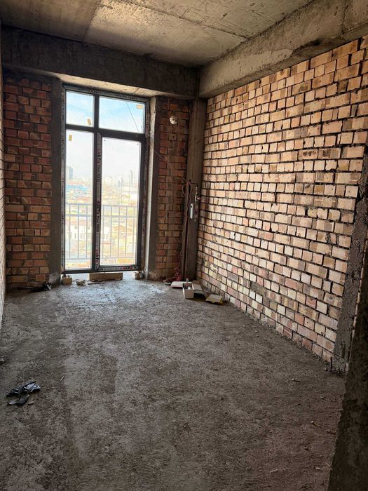 Неэ хаус Навастройка дуплекс 9-10кават кадастир мавжуд