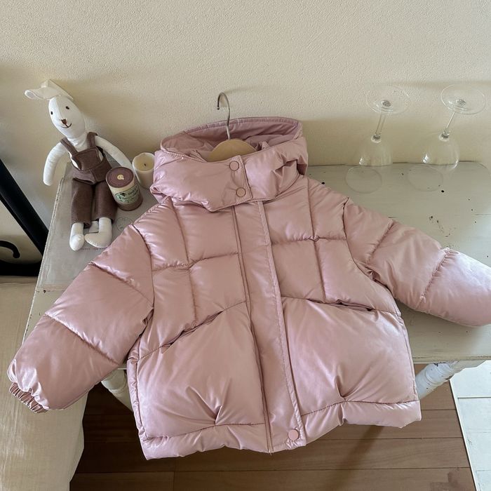 Курточка новая на девочку