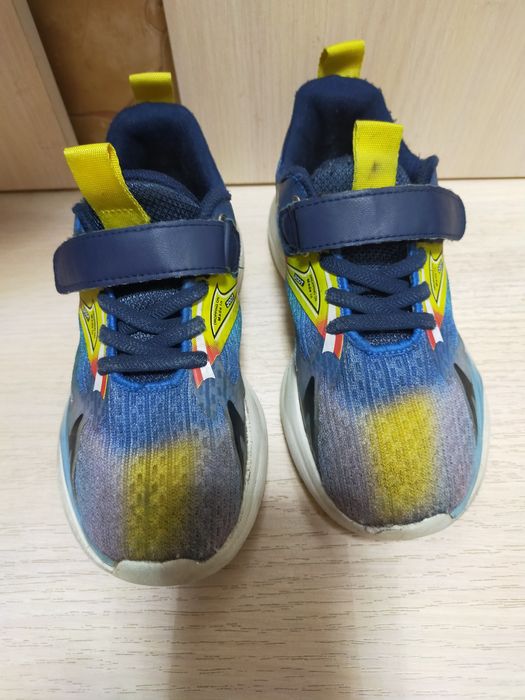 Обувь детская, кроссовки