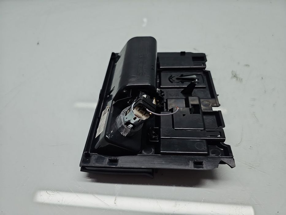 Scrumiera Volkswagen Passat B8 (3G2) [Fabr 2015-prezent] 3G2863284