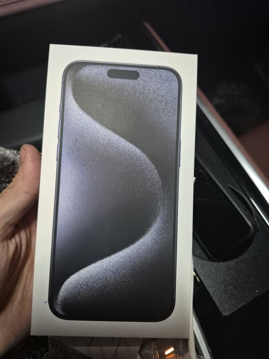 Продам iPhone 15 pro max на 250 Гб