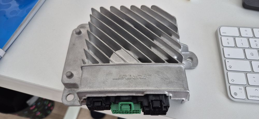 amplificator bose renault megane 3