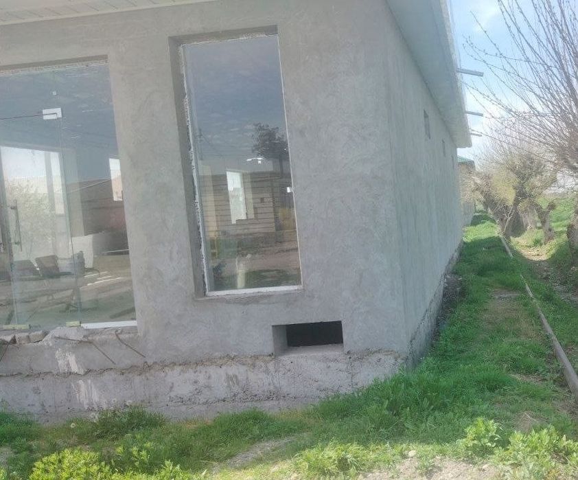 Assalomu alaykum qadrli Ishtixon axli zudlik bilan yer sotiladi