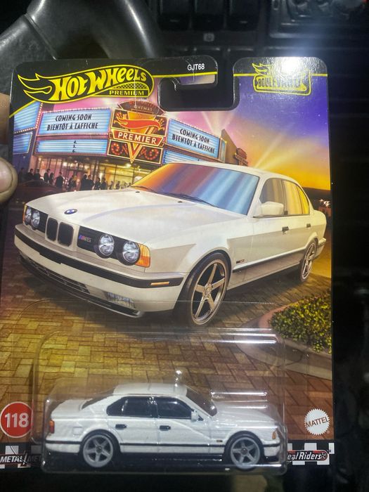 Хотвилс Hotwels..