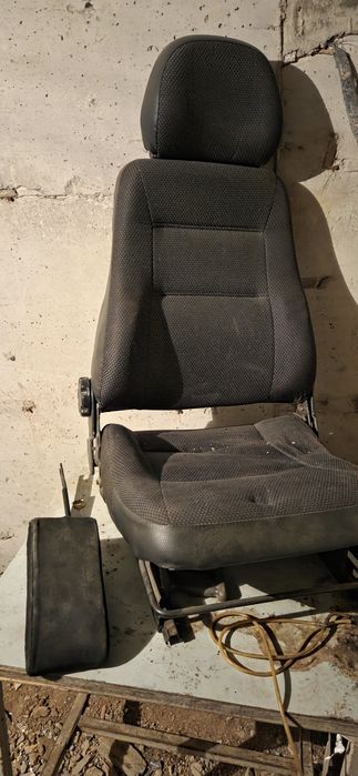 Продам сидения на ниву
