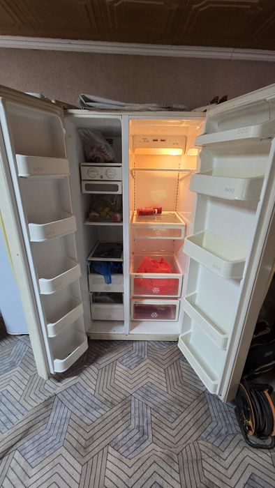 Продам холодильник