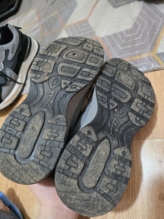 Продам кросовки спортивные для бега warrior