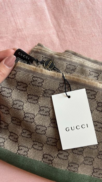 Шал GUCCI- чисто нов