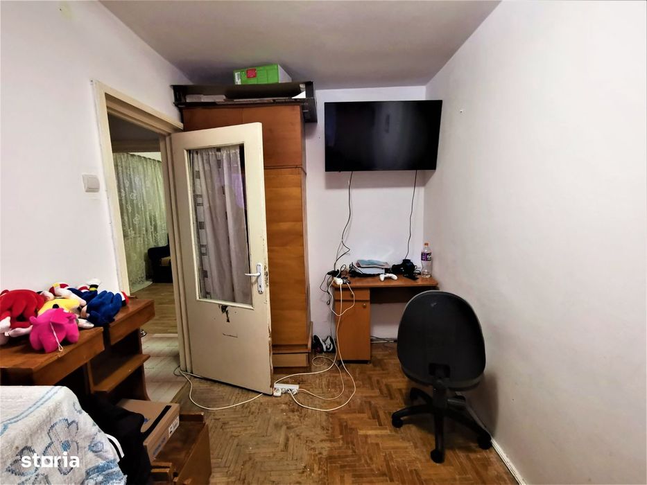 Apartament 3 camere | 49.000 € | Bazinul de Înot | Șarpantă