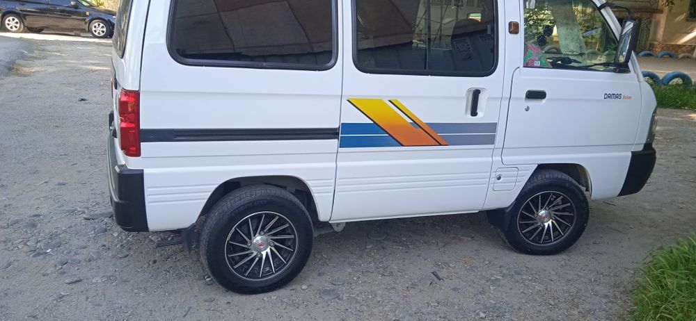 Vossen r 13 deska balon sotiladi