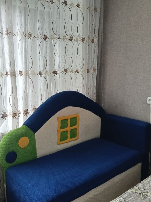 Продам детский диванчик