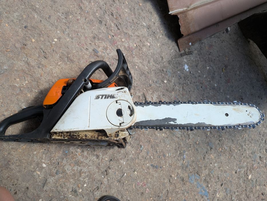 Drujbă Stihl MS 211 C – Stare bună/ Puțin Folosită