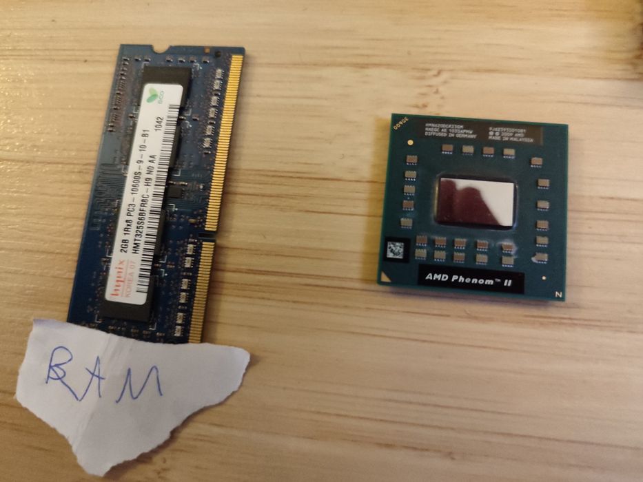 Различни части за лаптоп