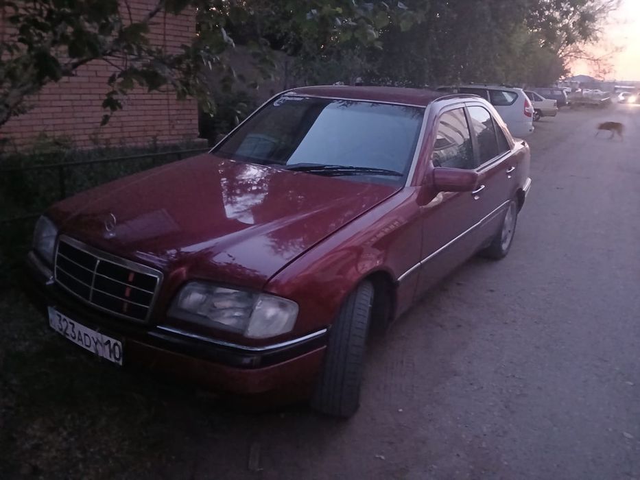 Мэрс  с180 хорошем состояние