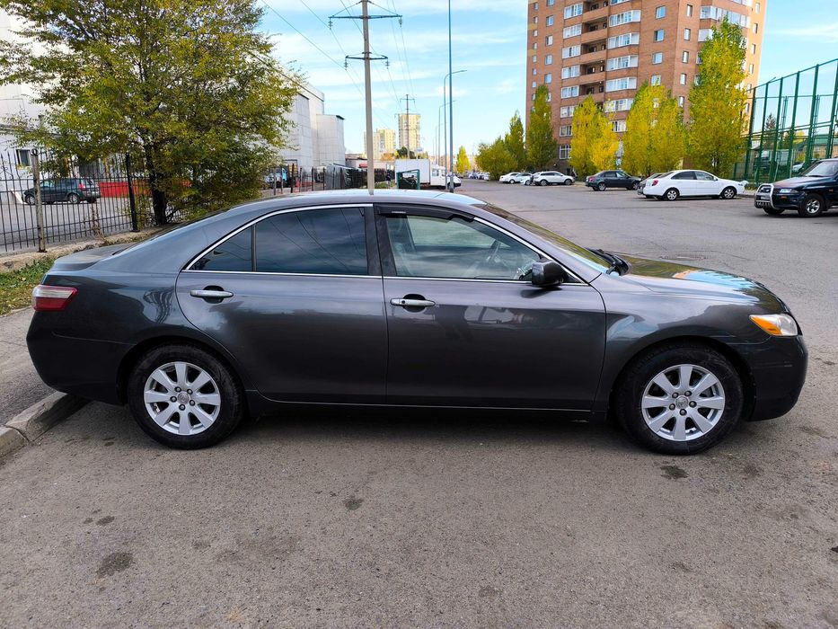 Тойота Камри гибрид