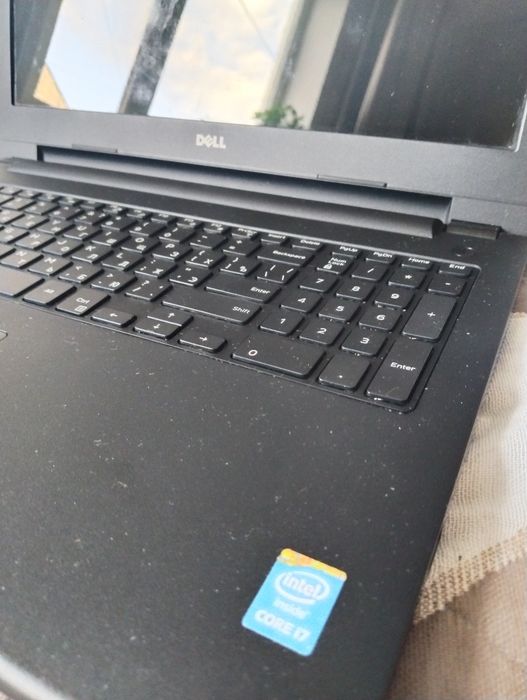 Продам ноутбук Делл i7