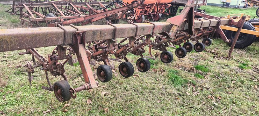 Култиватор окопен домати