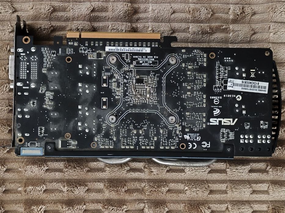 Placa video Asus Radeon HD6850